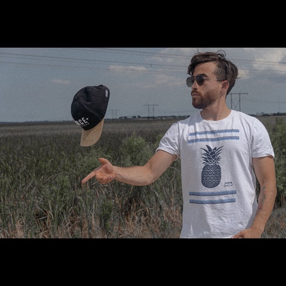 Meet your Posher, Sebastian - Picture 1 of 1